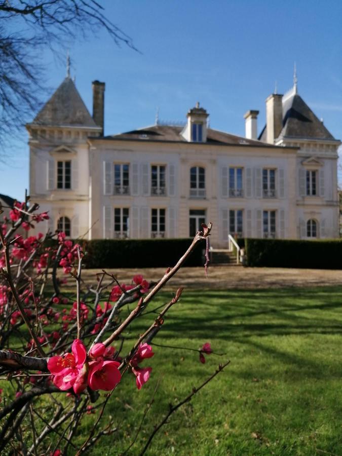 Bed and Breakfast Domaine De Prefond Bengy-sur-Craon Exterior foto